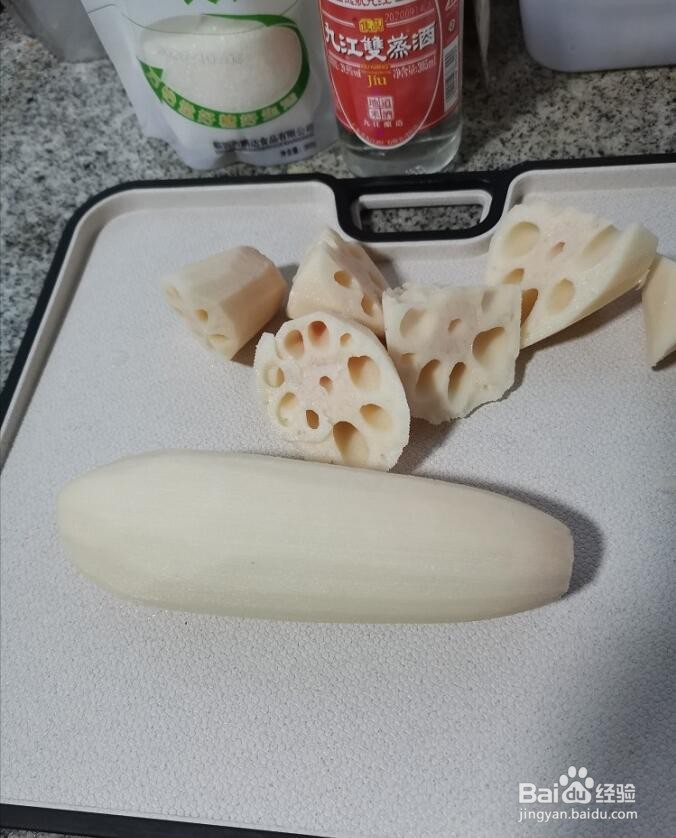 莲藕排骨汤怎么做？