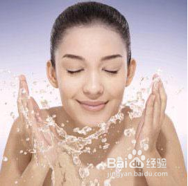 如何使用保湿霜让您青春永驻