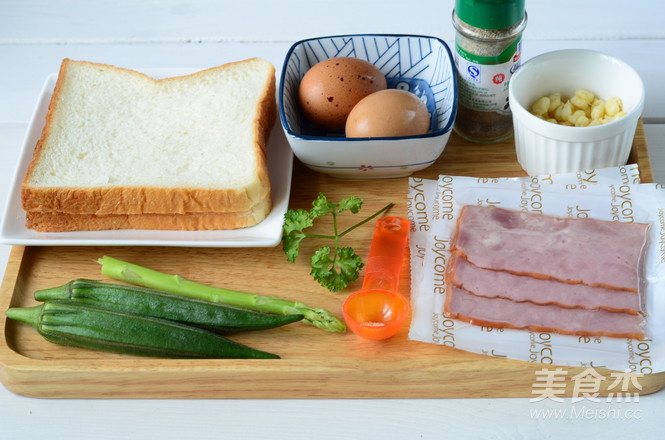 蔬菜鸡蛋烤吐司