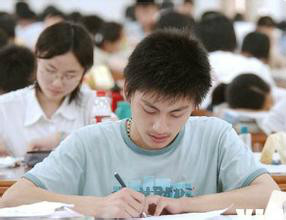 家长怎样做好考前后勤？