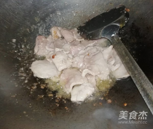 茭白炒肉片的做法