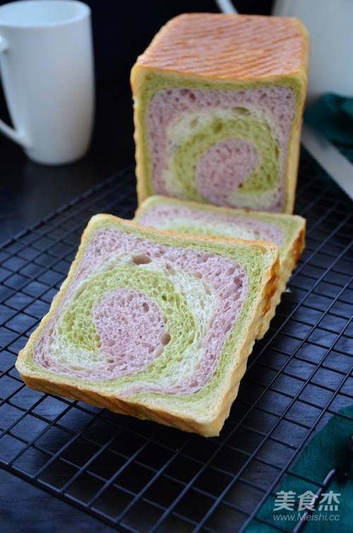 彩虹吐司的做法