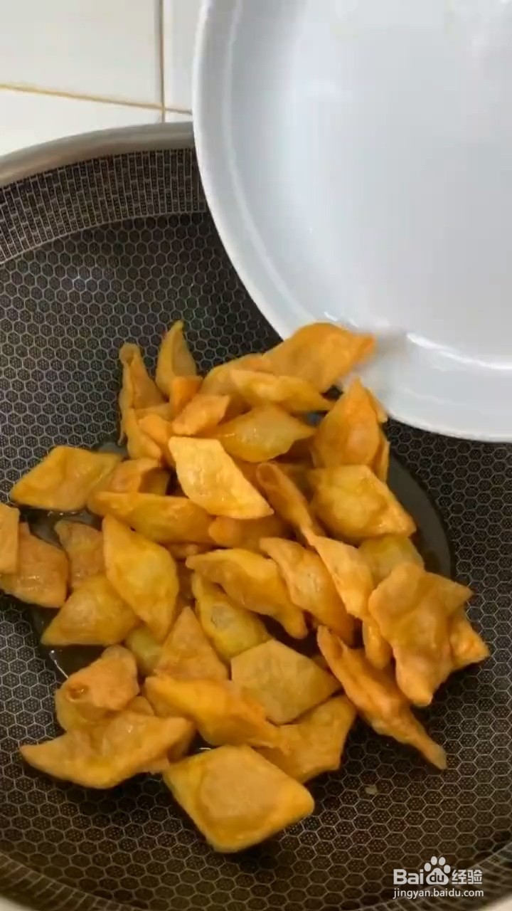 如何做拔丝鸡蛋