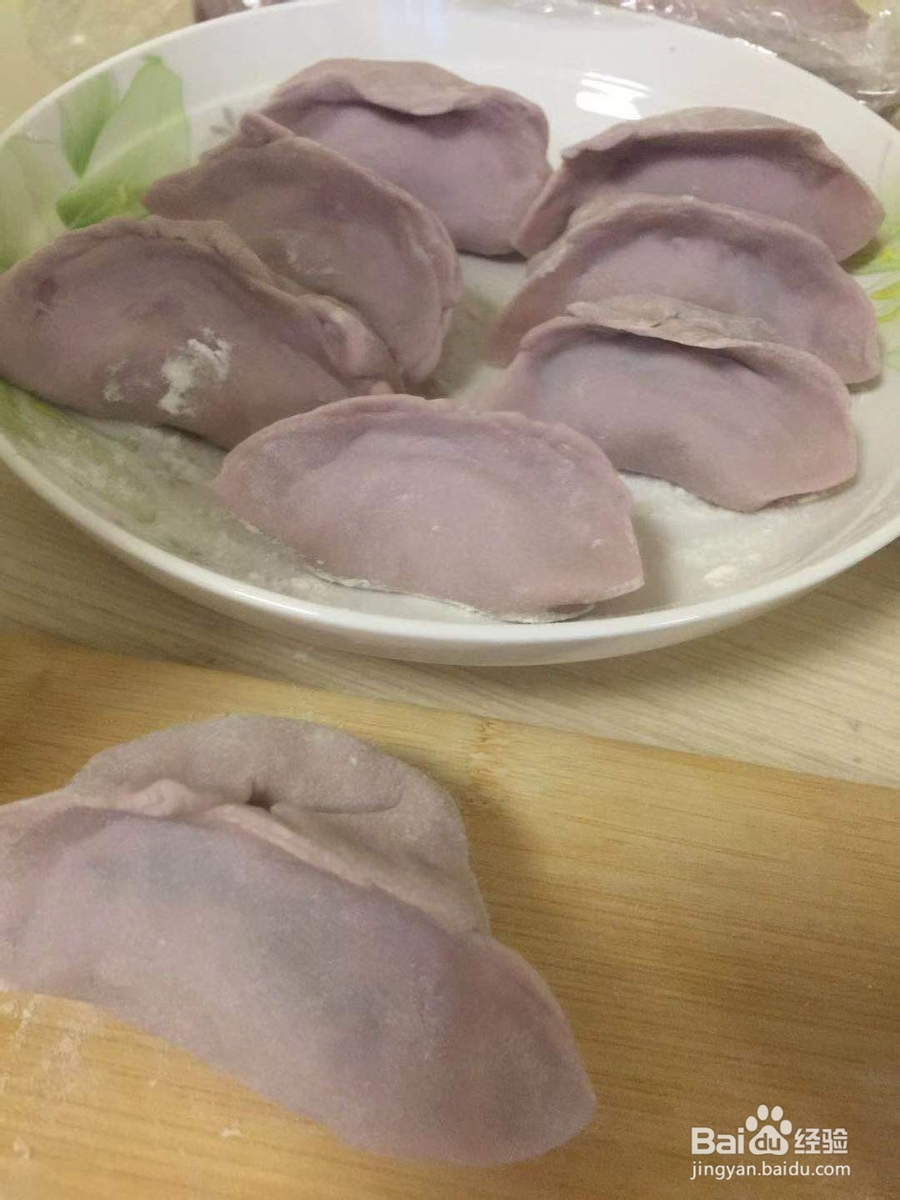 自己做饺子皮包饺子（韭菜粉丝肉）