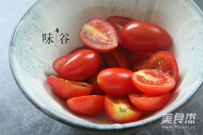 鲜虾牛油果沙拉