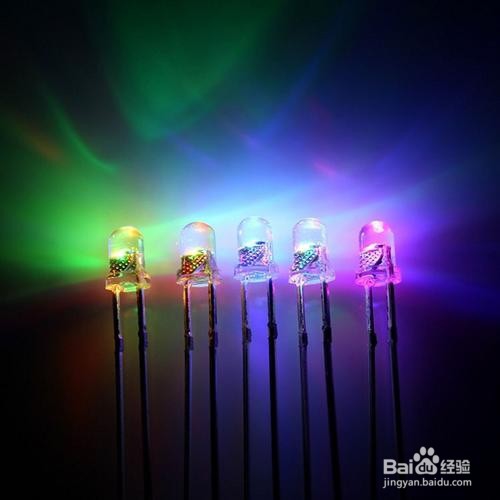 LED灯RGB三色工作电压不同电源如何配置