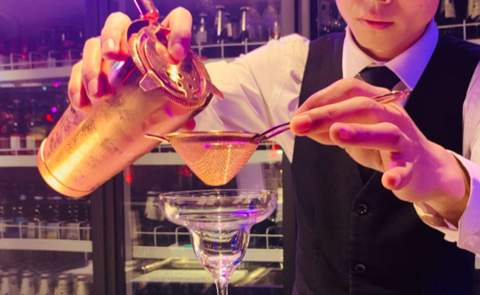 想学调酒,该怎么入门
