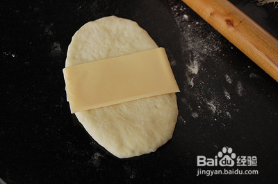做出入味的黑白芝麻乳酪餐包