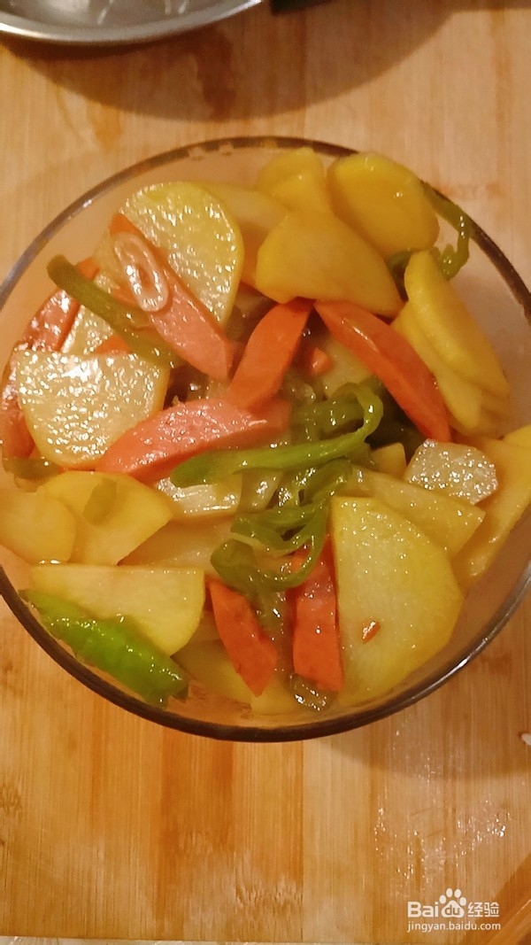 怎样做出一道下饭的土豆炒火腿肠