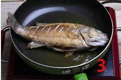 家常美食:红烧鲈鱼