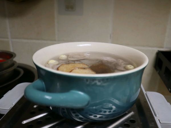 药膳红萝卜羊肉汤