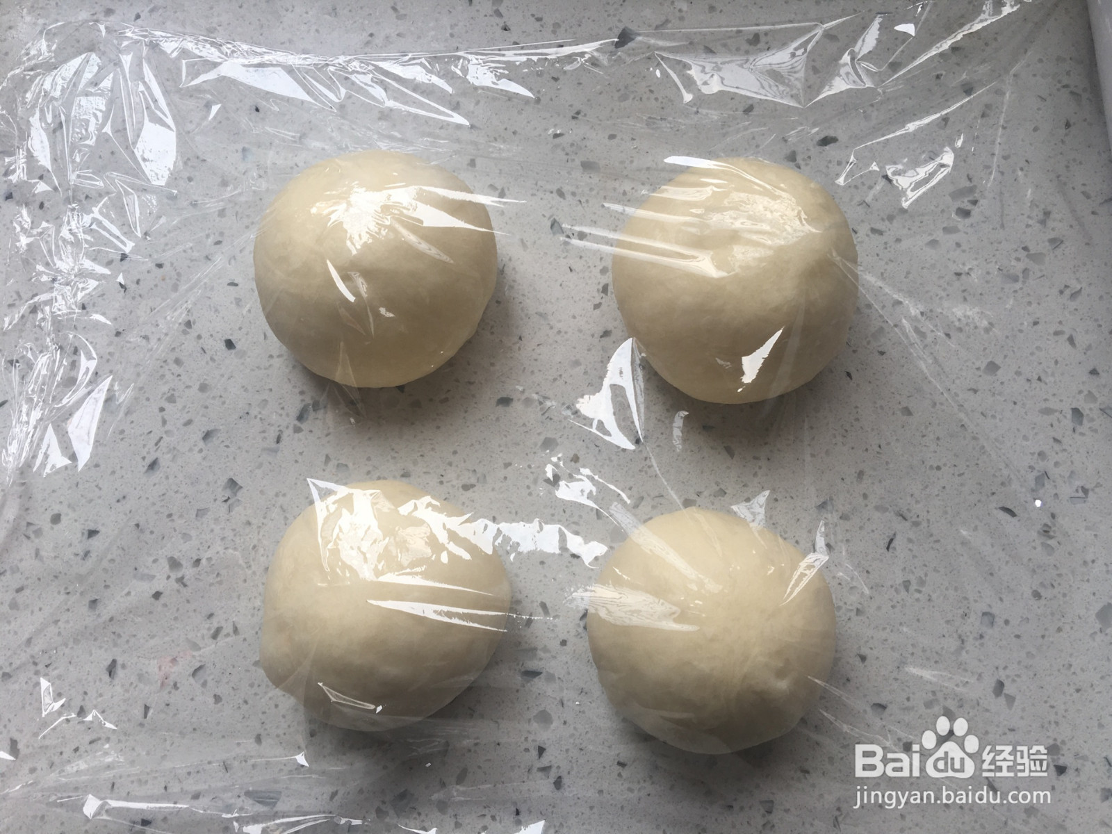 桃心酥粒面包的做法