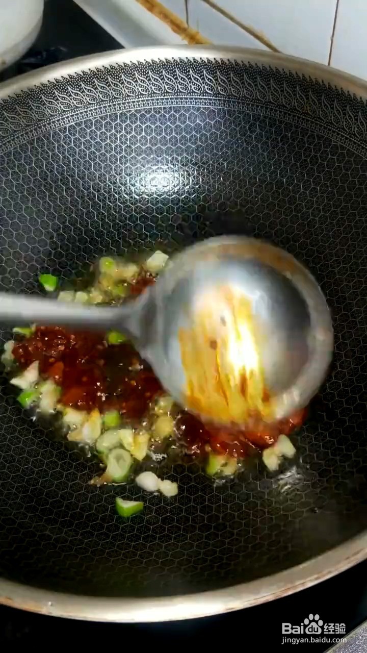 如何制作韭菜烧鸭血