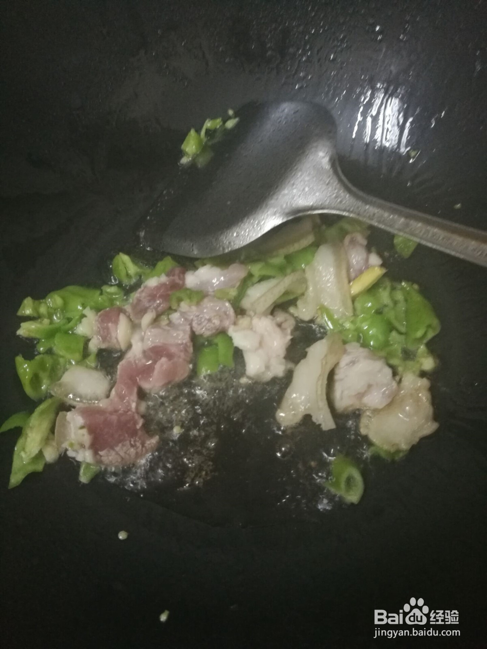 芹菜怎么做好吃--芹菜炒肉片