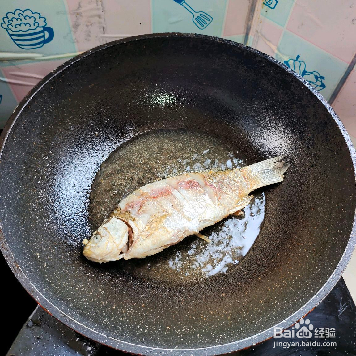 萝卜丝鲫鱼汤的做法