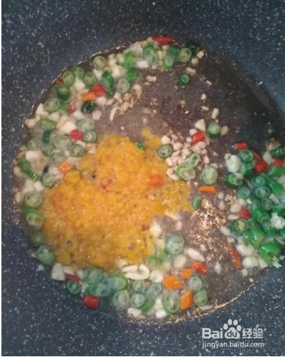 超级简单又好吃的金针菇酸汤肥牛