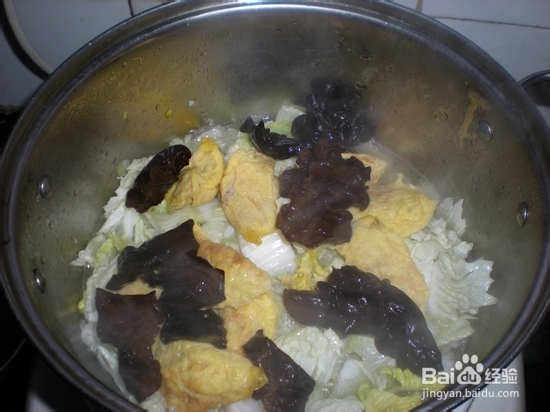 白菜怎么做汤更鲜美——白菜蛋饺汤