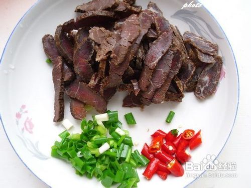 熏牛肉炒萝卜丝