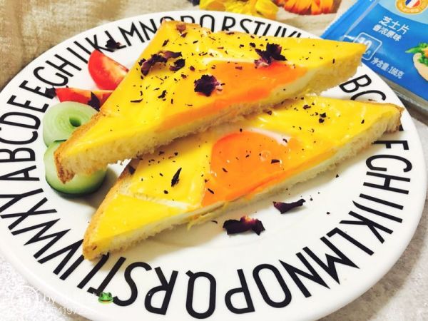 芝士太阳蛋吐司