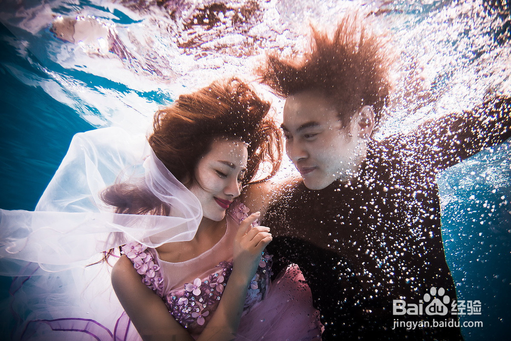 三亚水下婚纱照，三亚水下婚纱摄影