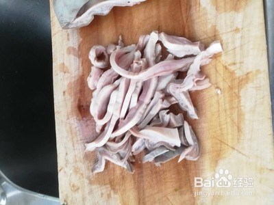 炒猪肚拿什么配菜炒好吃