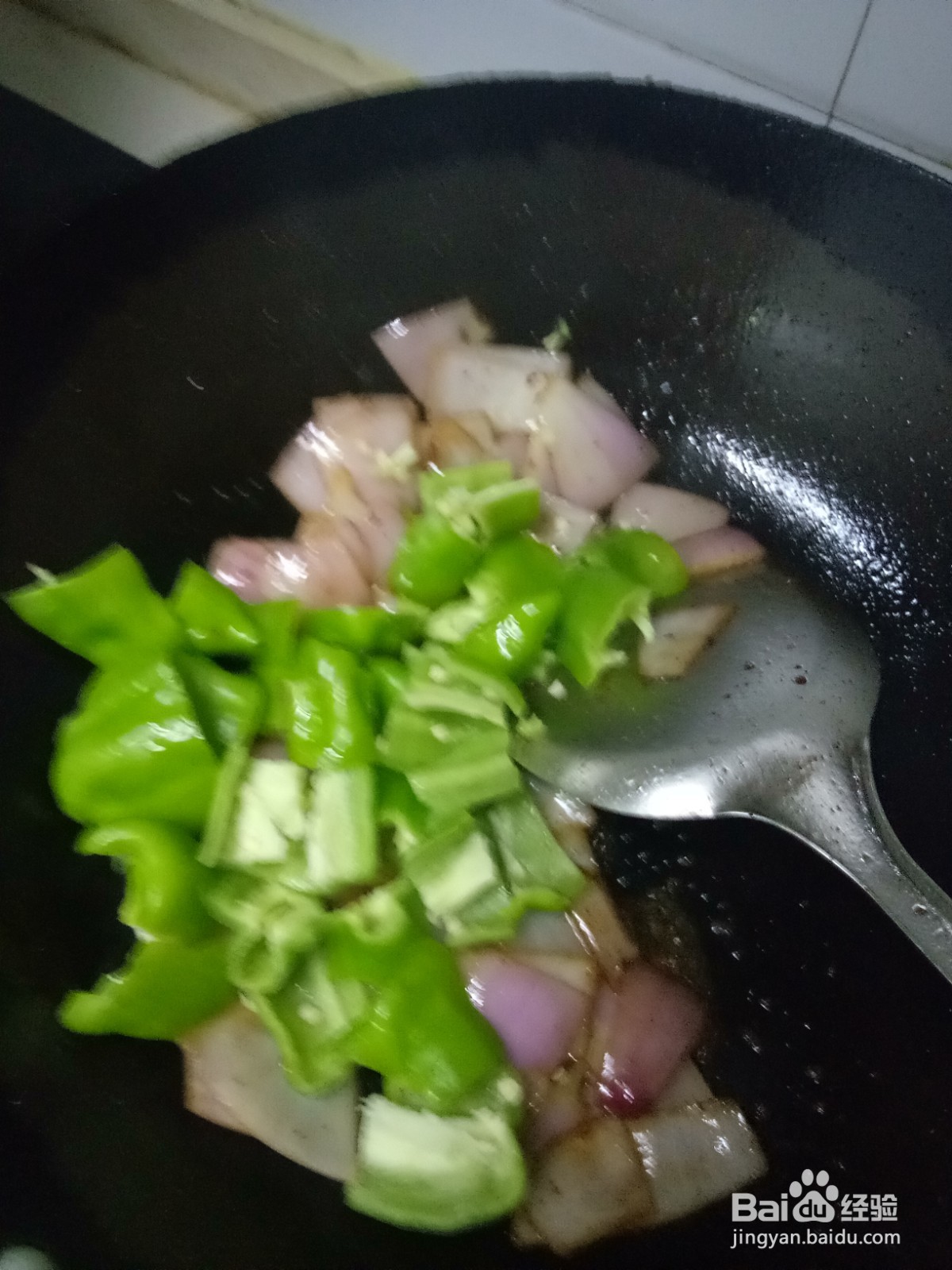 青椒洋葱炒鸡肝