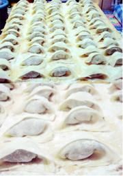 怎样自制大馅三鲜馄饨