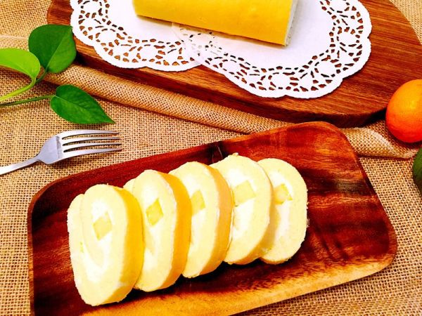 奶油菠萝蛋糕卷