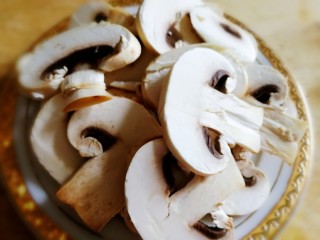 番茄口蘑火腿意面