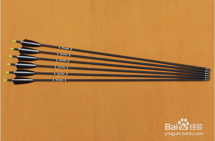 传统弓箭能用胶羽箭射箭竞技吗？