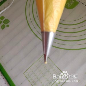 入口即化的蛋黄溶豆