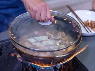 花菇焖豆腐怎么做