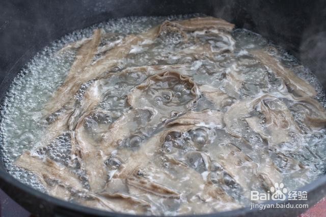 怎么做茄汁圆白菜蛋炒荞麦面