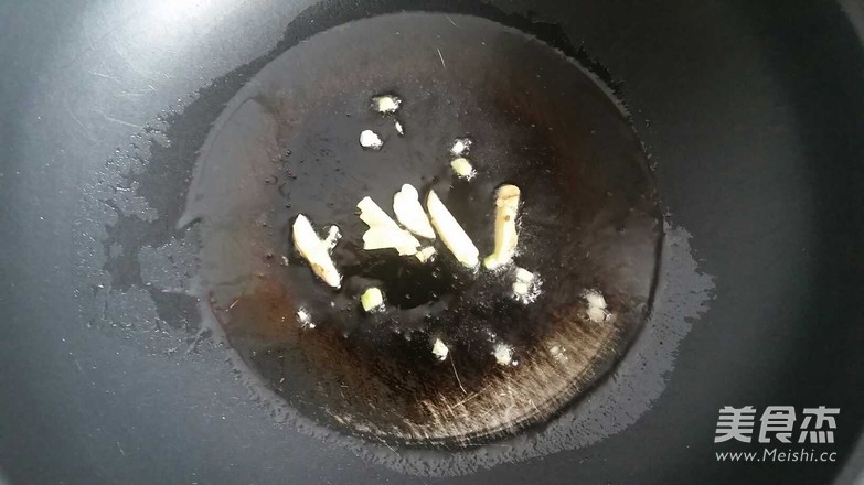 皮蛋黄瓜汤的做法