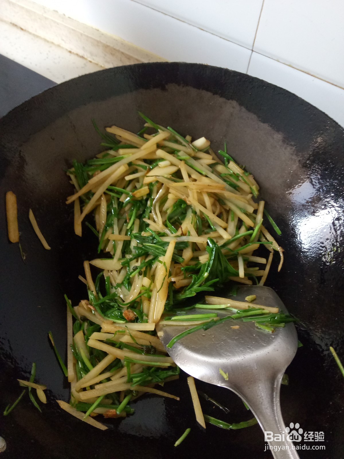 韭菜炒土豆丝