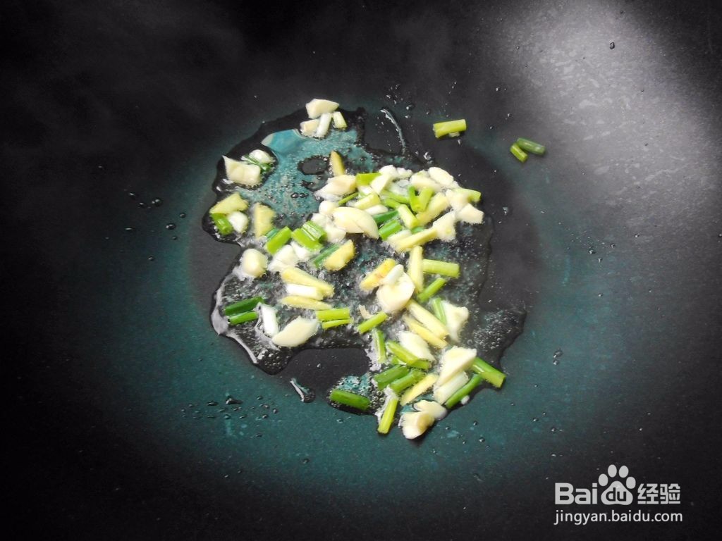 爆炒鱿鱼卷的做法