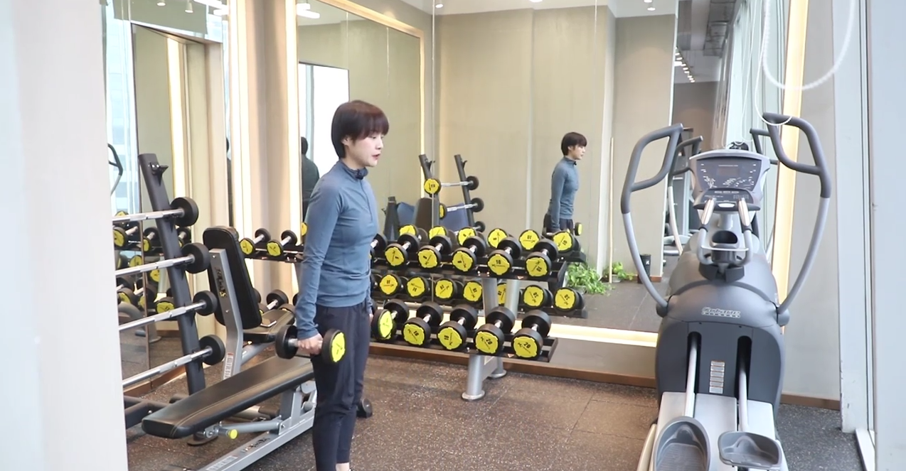 强化臀部线条怎么做