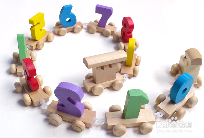 怎样为宝宝安装数字列车木质玩具