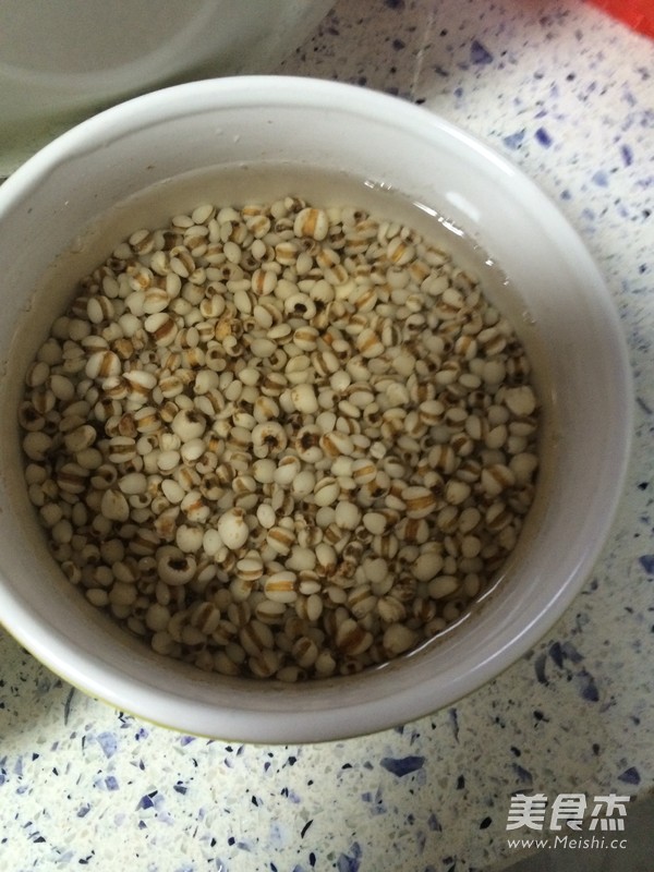 鹌鹑蛋白果糖水