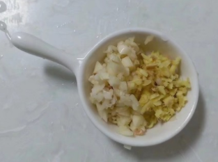 酸脆藕心菜如何制作