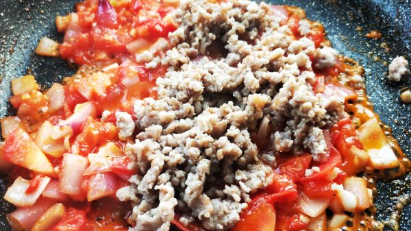 芝士焗番茄肉酱方便面