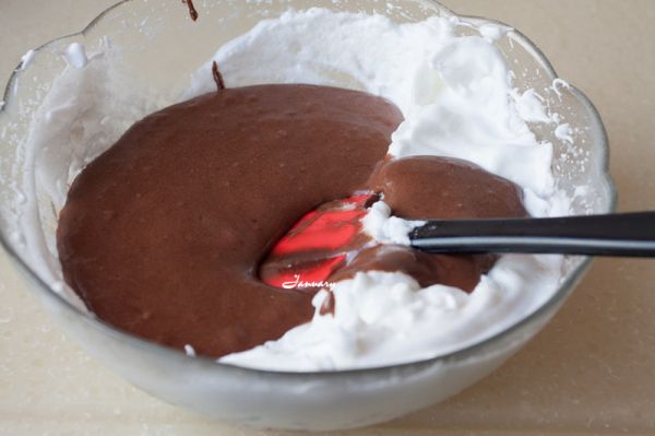 巧克力戚风蛋糕