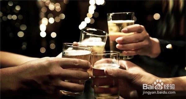 过量的饮用啤酒会对人体造成哪些危害