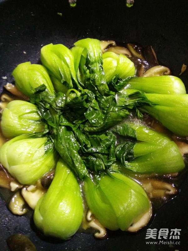 小油菜烩香菇