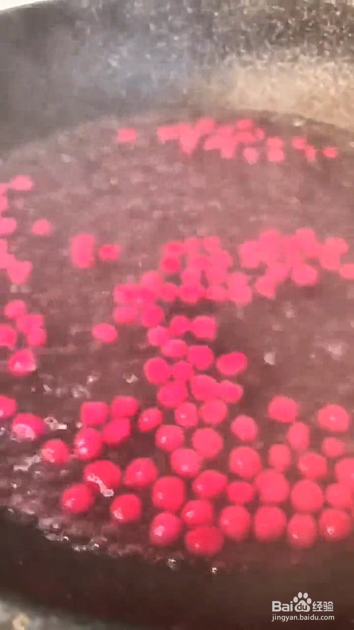 如何制作火龙果珍珠奶茶