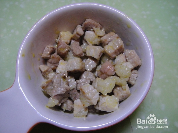 白领中餐吃什么---土豆焖饭!