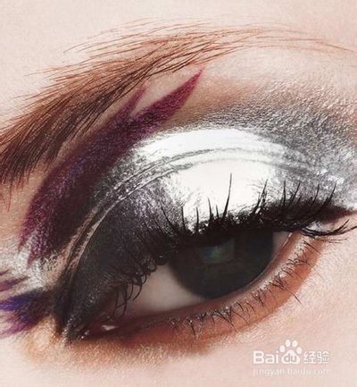画眼影的步骤有哪些？画眼影的步骤是怎么样的？