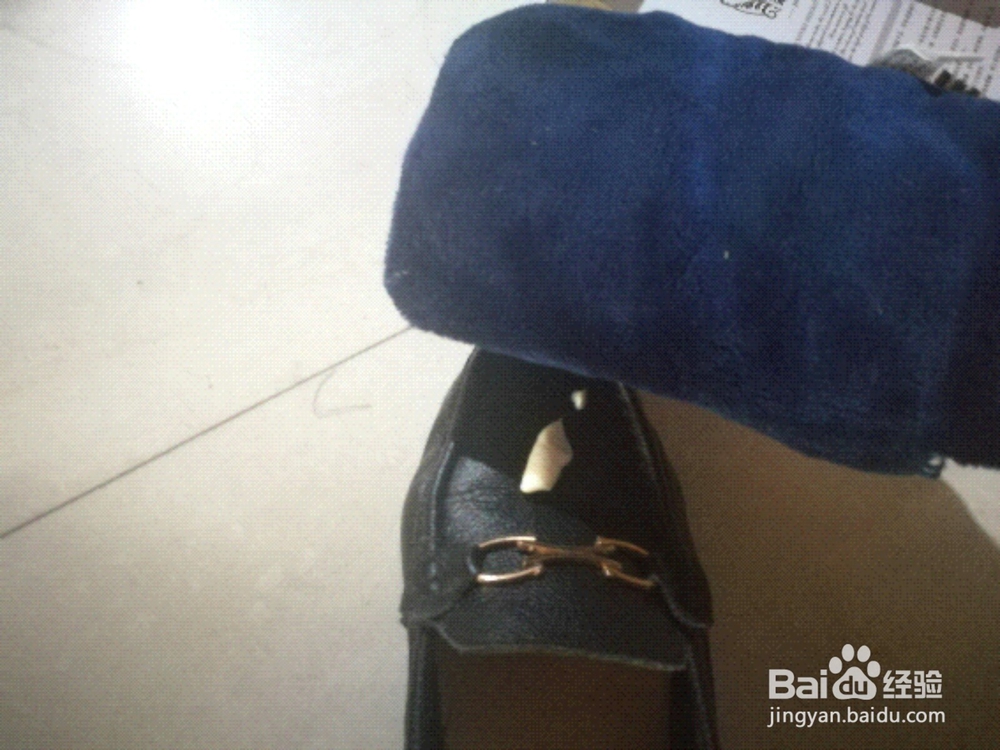 怎么保养真皮鞋的持久光鲜