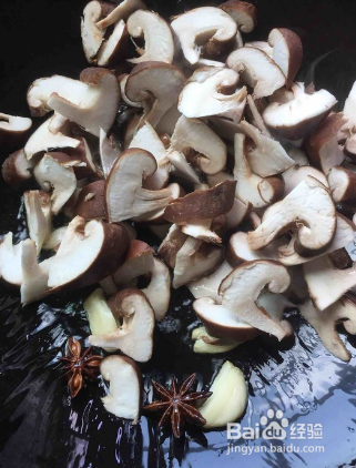 自己制作香菇焖鸡