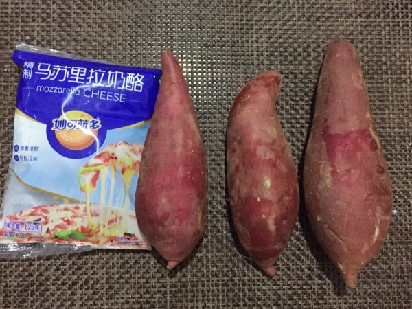 坚果芝士焗红蜜薯泥